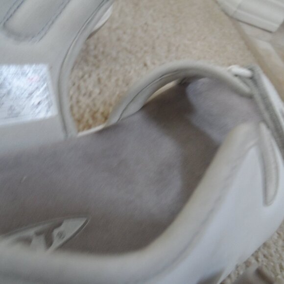 Mbt Kisumu White Sandals - 9/9.5 - Picture 7 of 11
